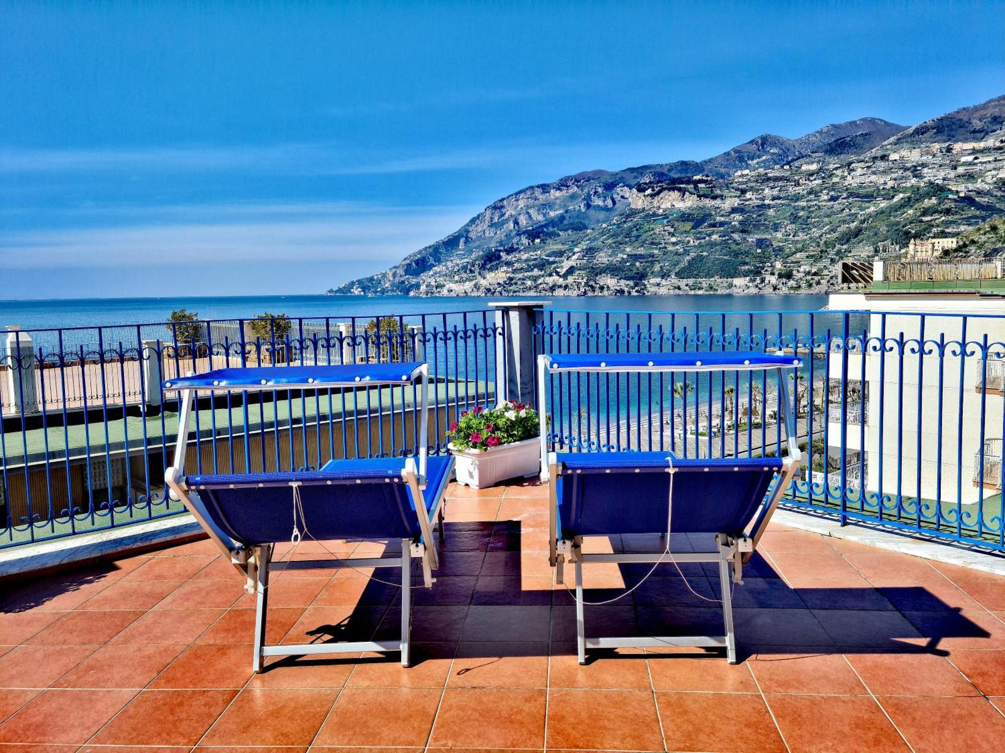 A Terrace On The Sea Apartamento Maiori Exterior foto